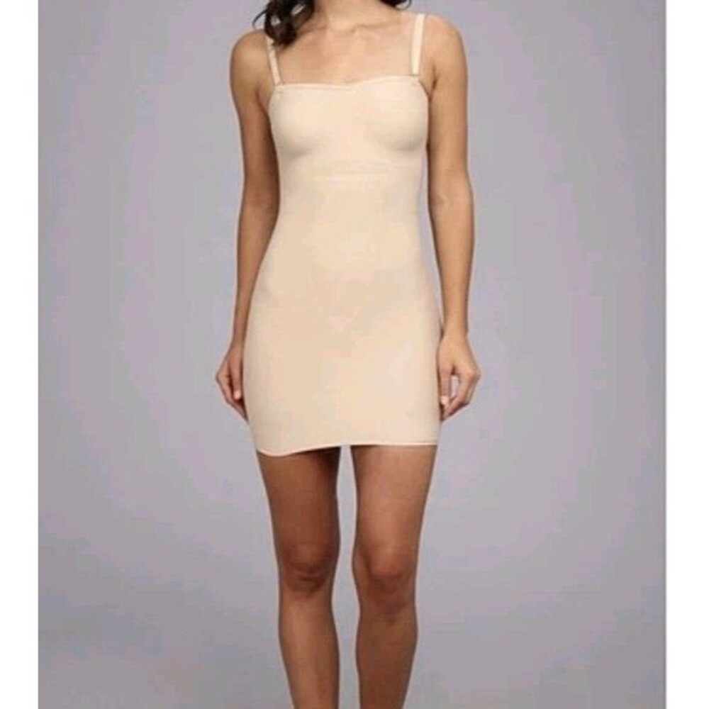 TC Fine Intimates JUST ENOUGH Strapless Slip Shapewear Size 34 Beige 4132